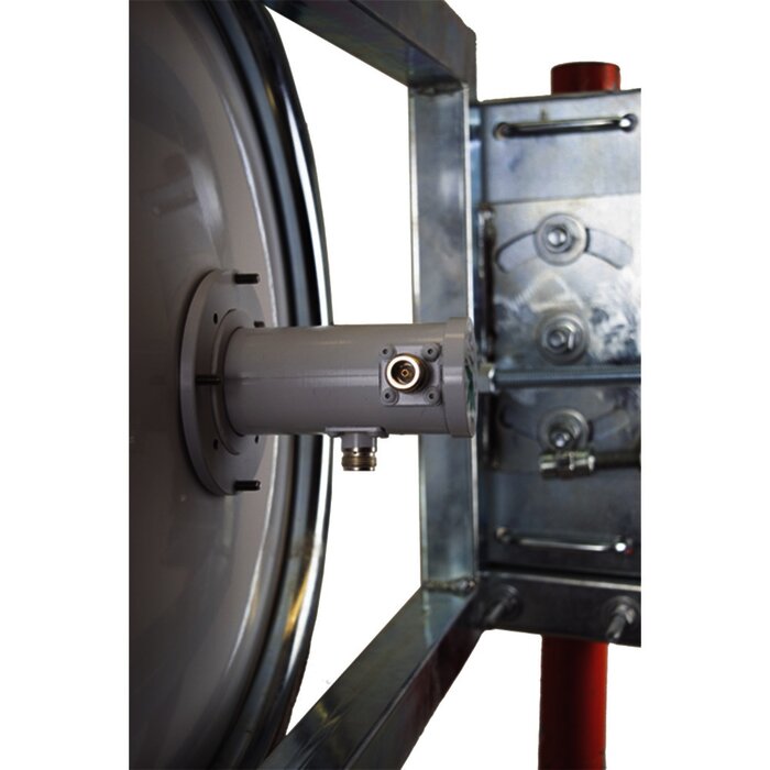 Antena blindada de alto rendimiento de 2 ft, 4.9-6.4 GHz, Ganancia 30 dBi con SLANT de 45 ° y 90 °, Conectores N-hembra, montaje con alineación milimétrica.