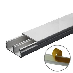 Canaleta en color blanco de PVC auto extinguible, con divisón 35 x 17, tramo de 6 pies, con cinta adhesiva (5301-21252)