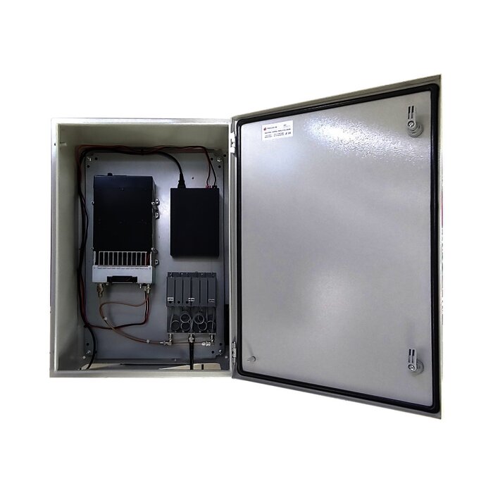 Gabinete de Acero IP66 Uso en Intemperie (500 x 700 x 250 mm) con Placa Trasera Interior y Compuerta Inferior Atornillable (Incluye Chapa y Llave).