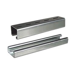 Unicanal liso 4x2, 3000 mm, con acabado ElectroZinc