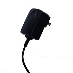 Cargador USB profesional de 5vcd, 2.5 A Para Smartphones, Tablets y Radio PKT-03 ; Voltaje de entrada de 100-240 Vca